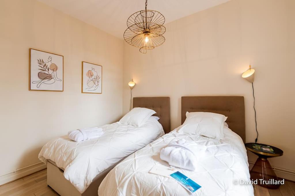 Suites Mana - Matahina Avec Vue Superbe Sur La Place Ducale Et Parking Prive Inclus Charleville-Mézières エクステリア 写真